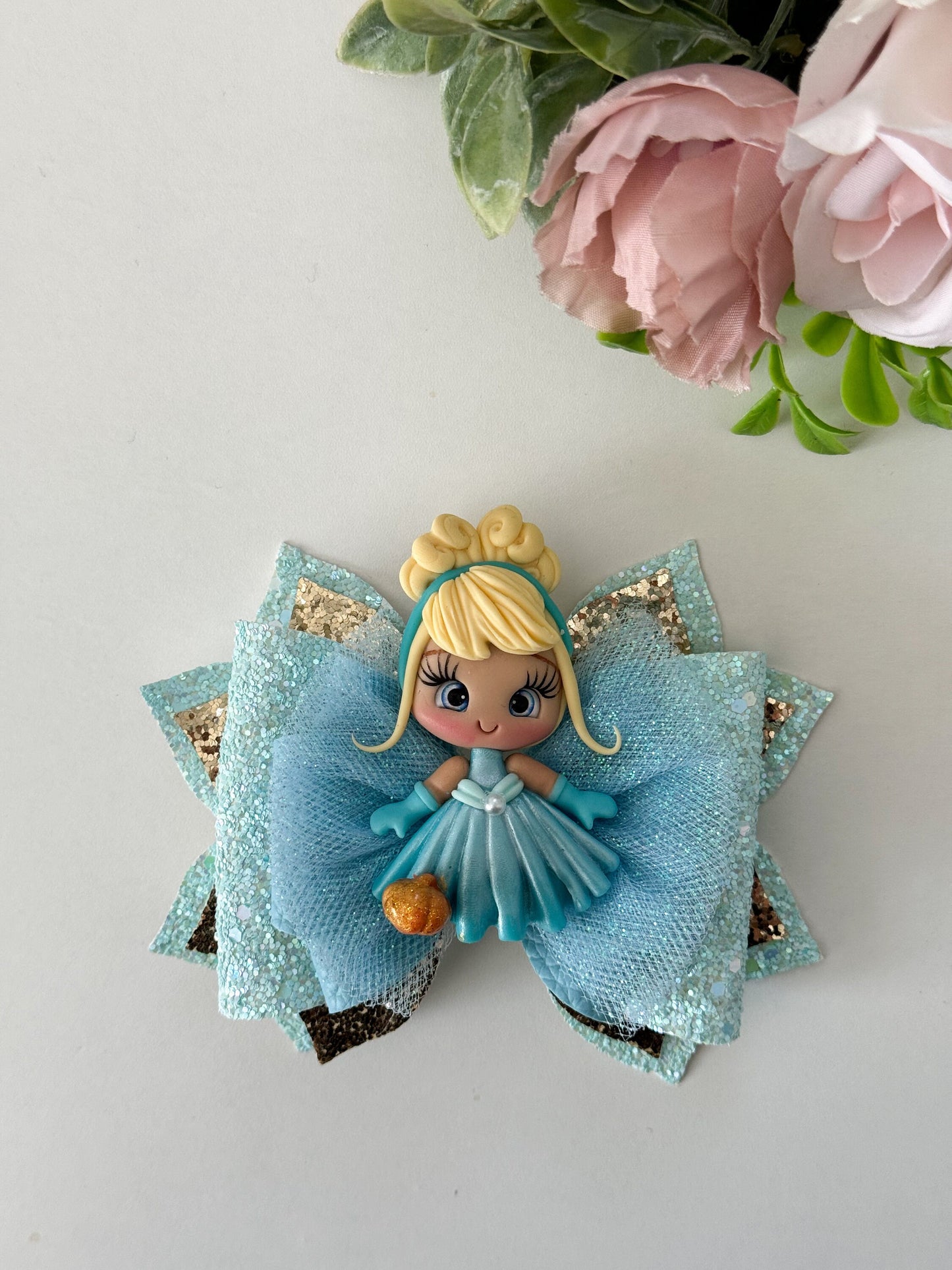 Cinderella bow , Characters bows, Hair bow, Hair accessories, birthday gift, princess bow, Cinderella birthday , birthday gift for girl