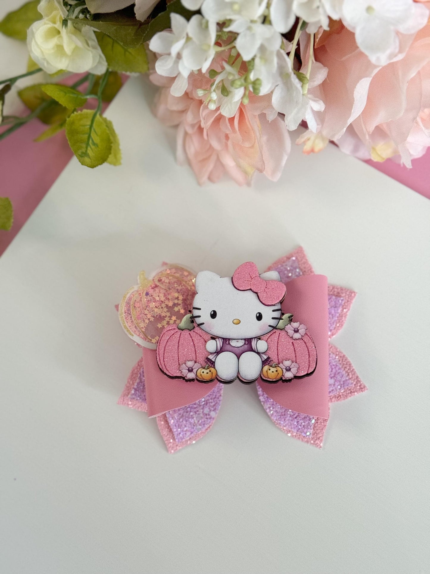 Hello cat bow , fall bows,Characters bows, bows, Hair bow, cat bow , kitty accessories , kitty bows, hello cat accessories, lazos