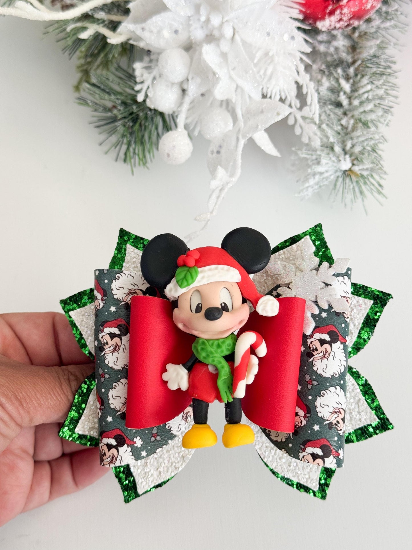 Christmas bow, Christmas handmade, Christmas gift ,bows, handmade gift for girls. Beautiful bows, lazos, Christmas present