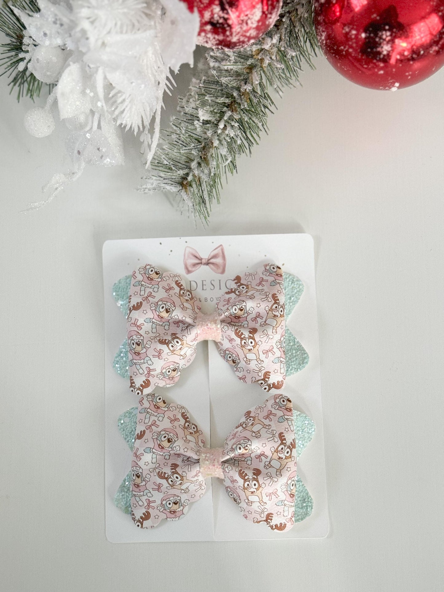 Christmas bow, Christmas handmade, Christmas gift ,bows, handmade gift for girls. Beautiful bows, lazos, Christmas present