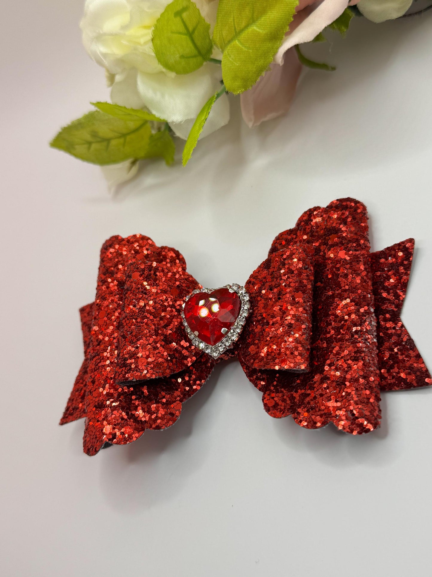 Valentines bows, bow bows, lazos, girly bows, girl accessories, girl bows, valentines gift ideas