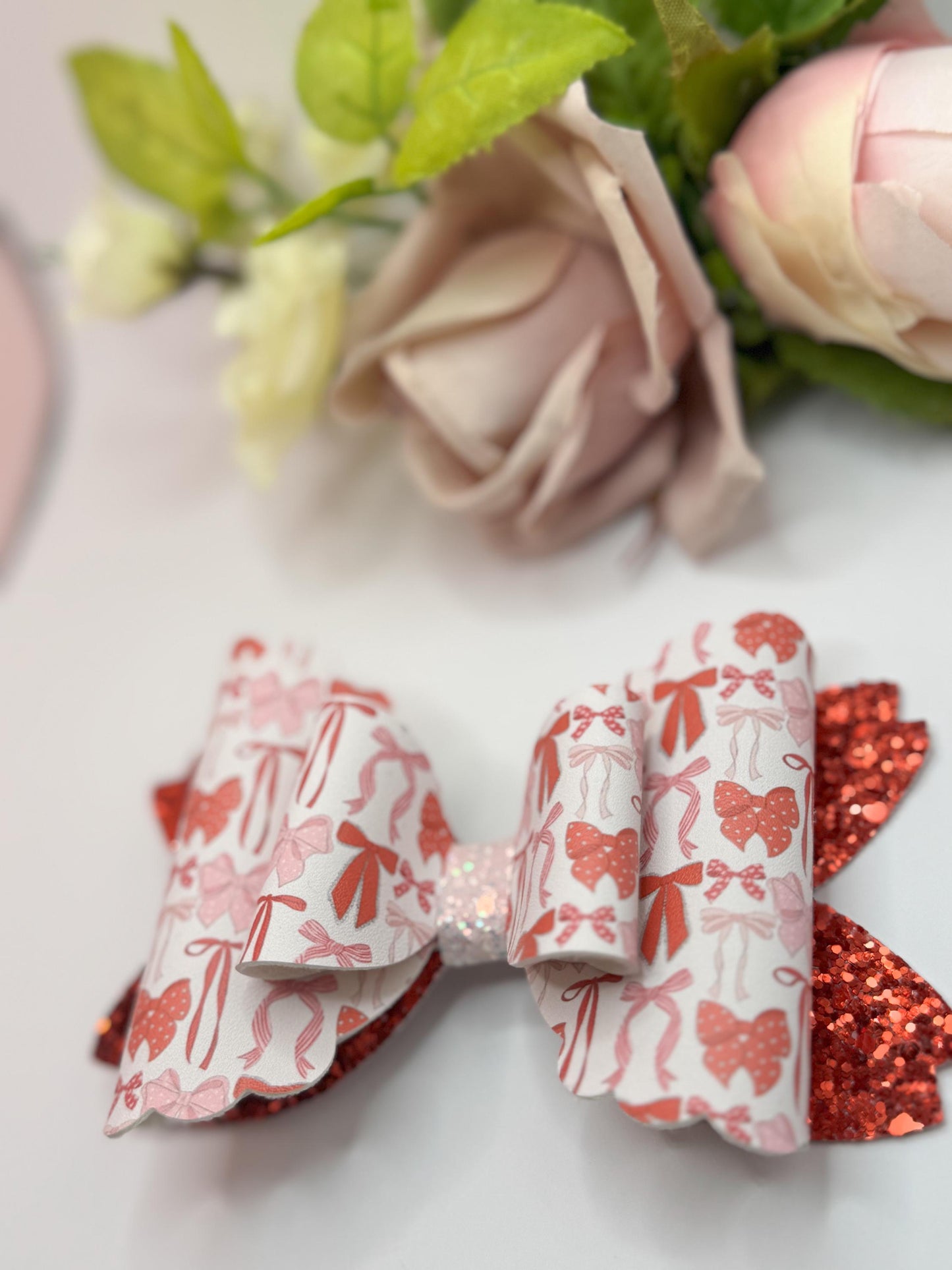 Valentines bows, bow bows, lazos, girly bows, girl accessories, girl bows, valentines gift ideas