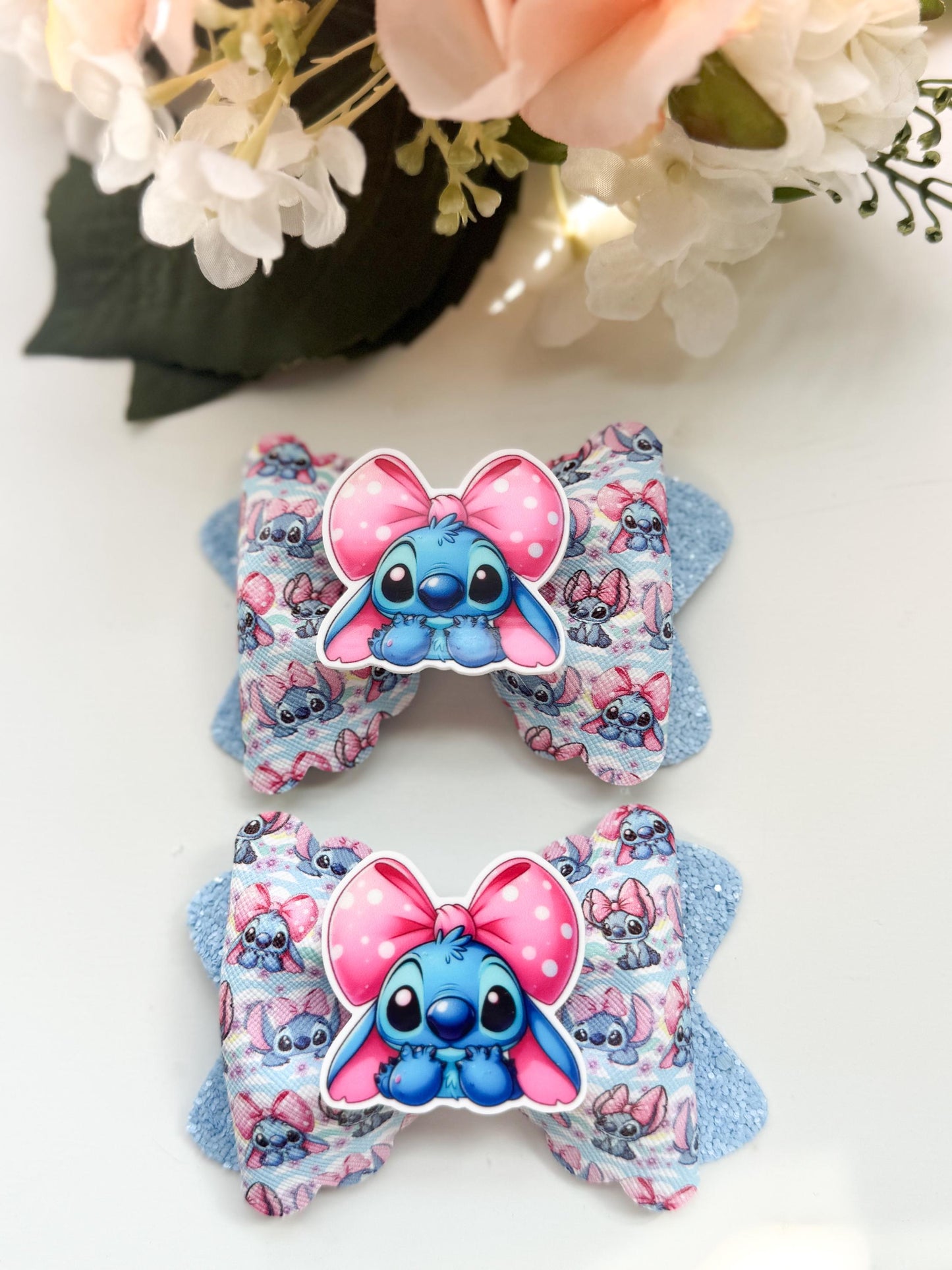 Blue alien bow set. Bows. Blue accessories . Theme bows . Character bows . lazos, piggies bows, birthday accessory