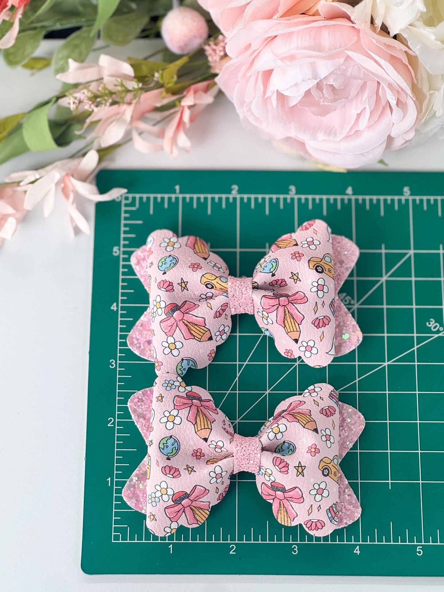 Back to school bows, bows, bow set, lazos, piggie bows, girl accessory, handmade, girl