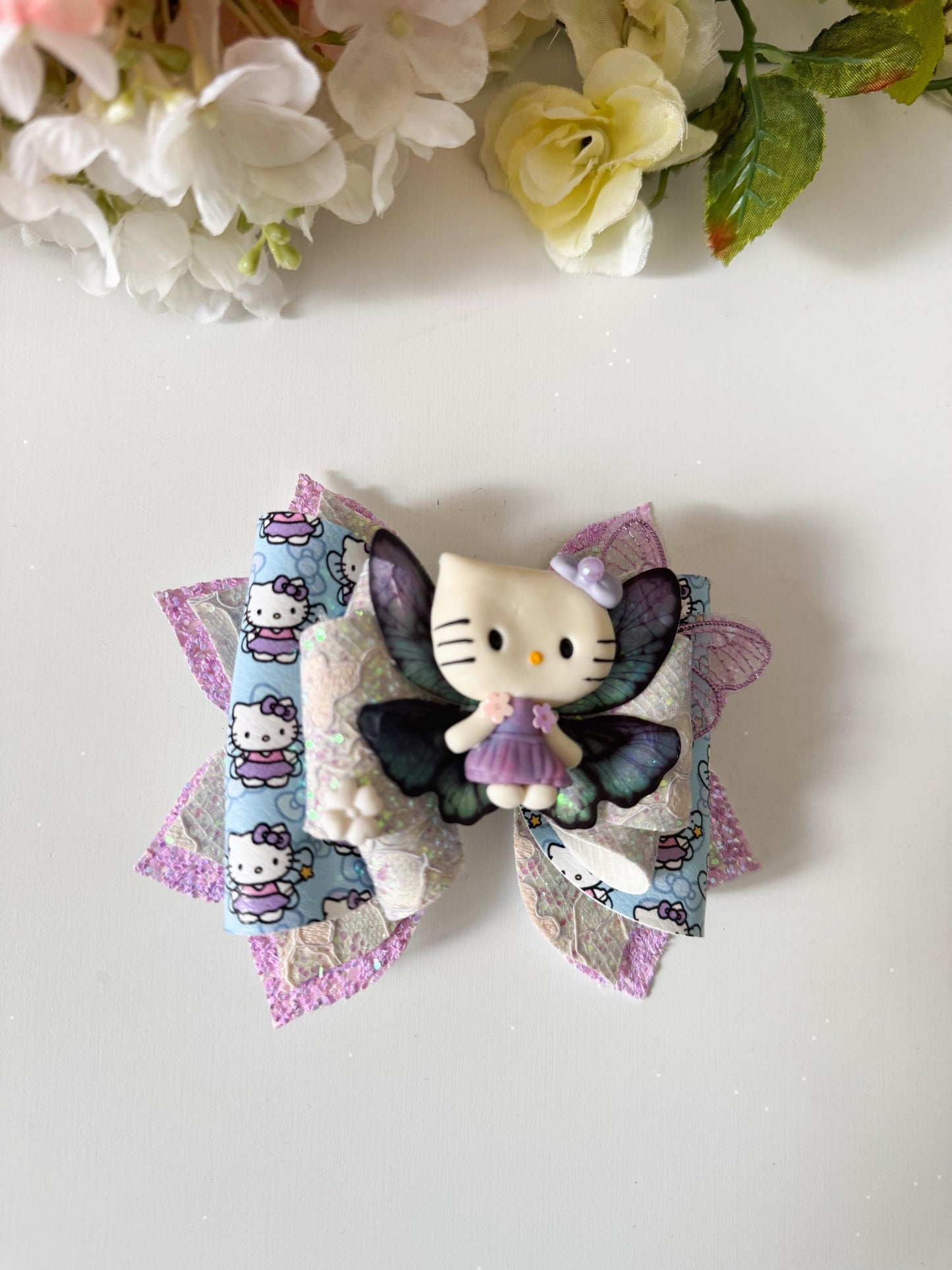Hello cat bow , butterfly bows, bows, Hair bow, cat bow , kitty birthday, kitty bows, hello cat accessories, lazos
