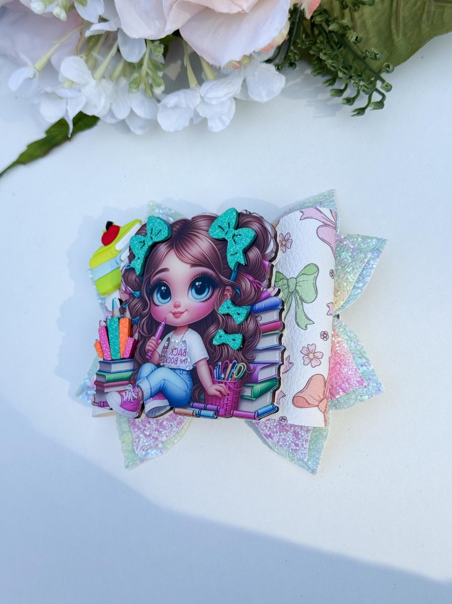 Back to school. Ms. Rachel bows, handmade accessories, girl bows , school accessories, lazos. Ms Rachel birthday theme