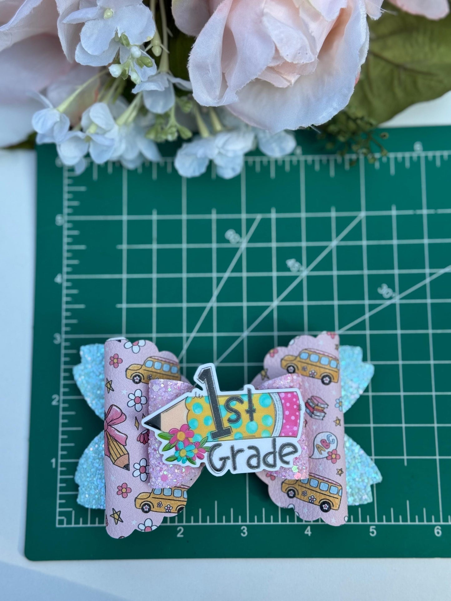 Back to school. Hk School bows, handmade accessories, girl bows , school accessories, girl accessories, hk accessories