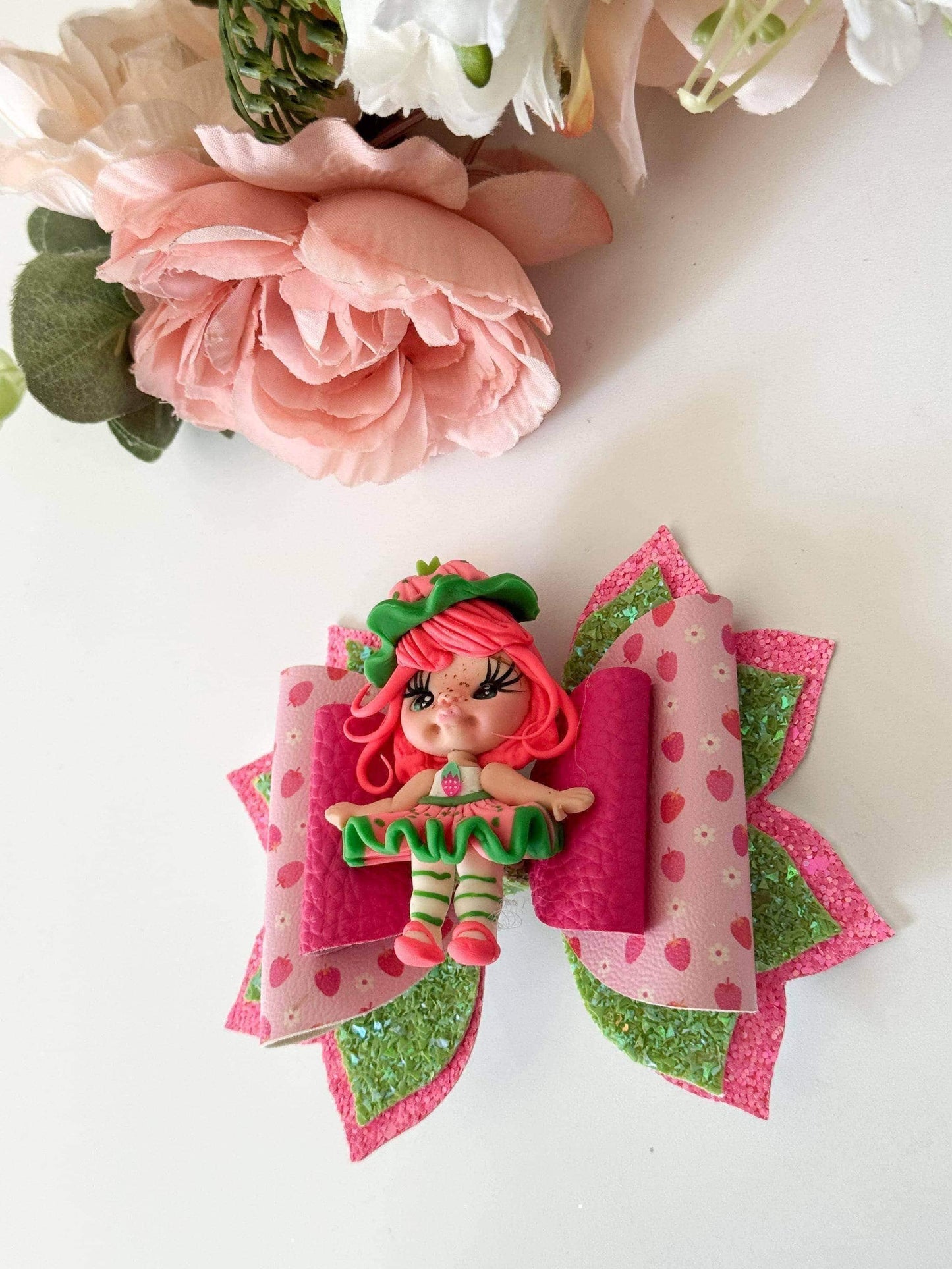 Strawberry character bow, bows, Hair bow, Hair accessories , strawberry girl birthday accessory,handmade bows, girl bows