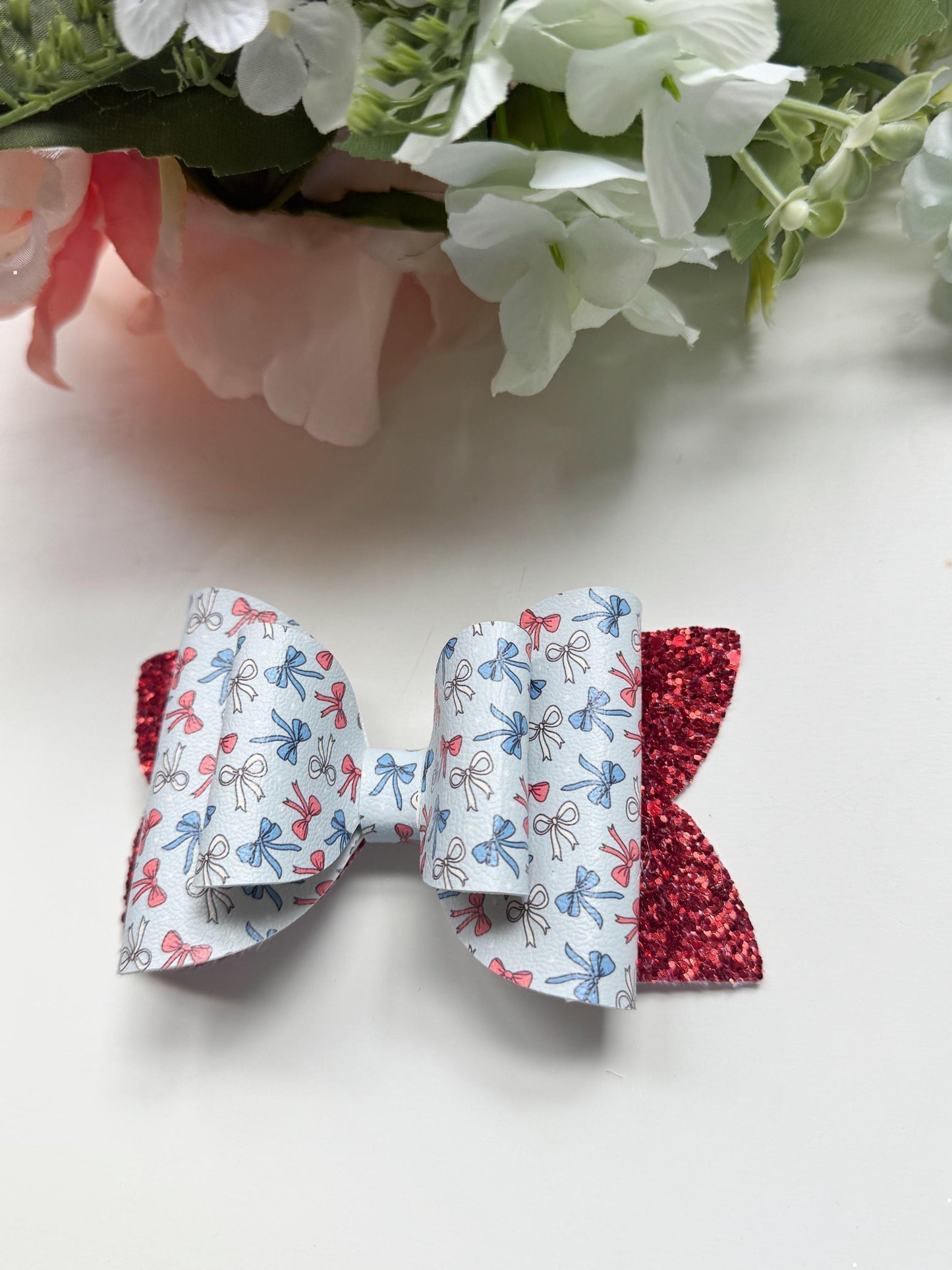 Blue red and white bows, Independence Day bow, bows, lazos, girly bows, girl accessories, 4th of July bows , handmade bows