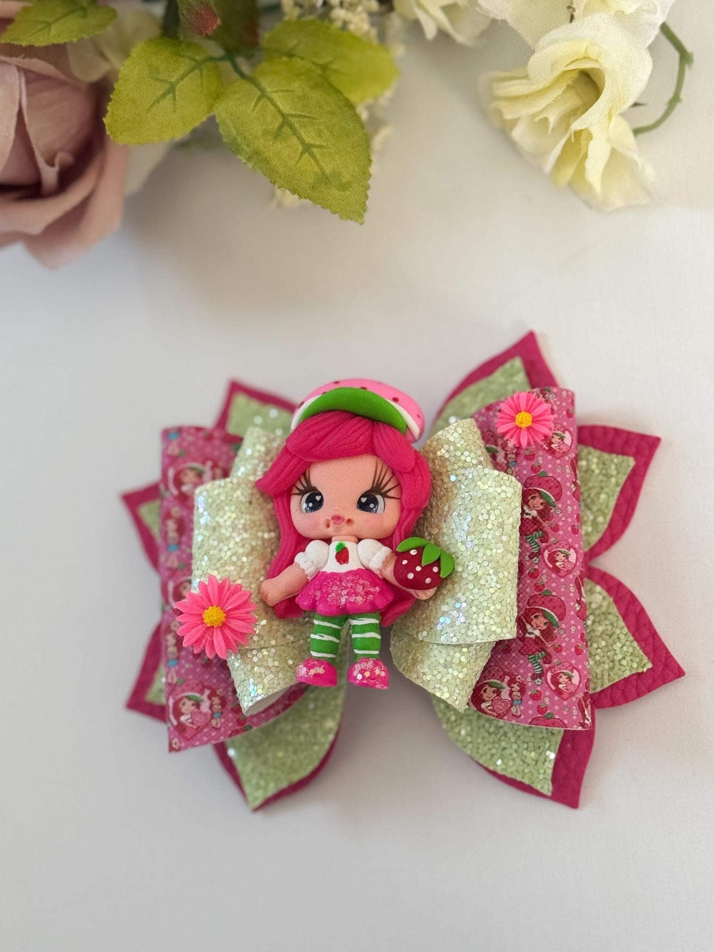 Strawberry character bow, bows, Hair bow, Hair accessories , strawberry girl birthday accessory,handmade bows