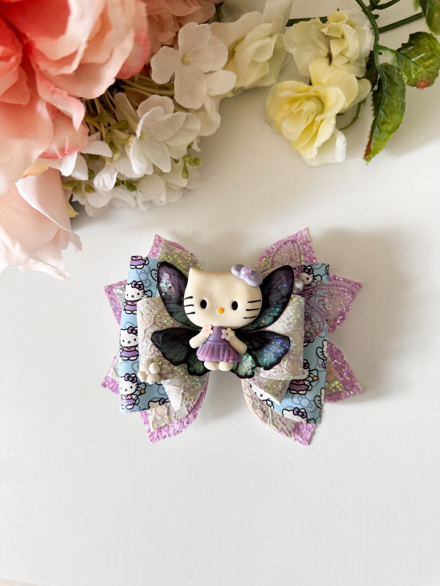 Hello cat bow , butterfly bows, bows, Hair bow, cat bow , kitty birthday, kitty bows, hello cat accessories, lazos