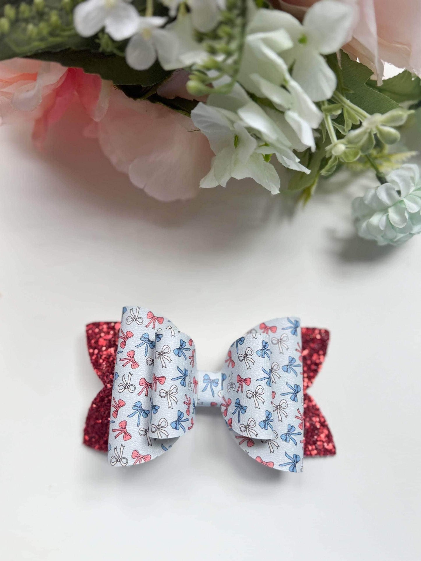 Blue red and white bows, Independence Day bow, bows, lazos, girly bows, girl accessories, 4th of July bows , handmade bows