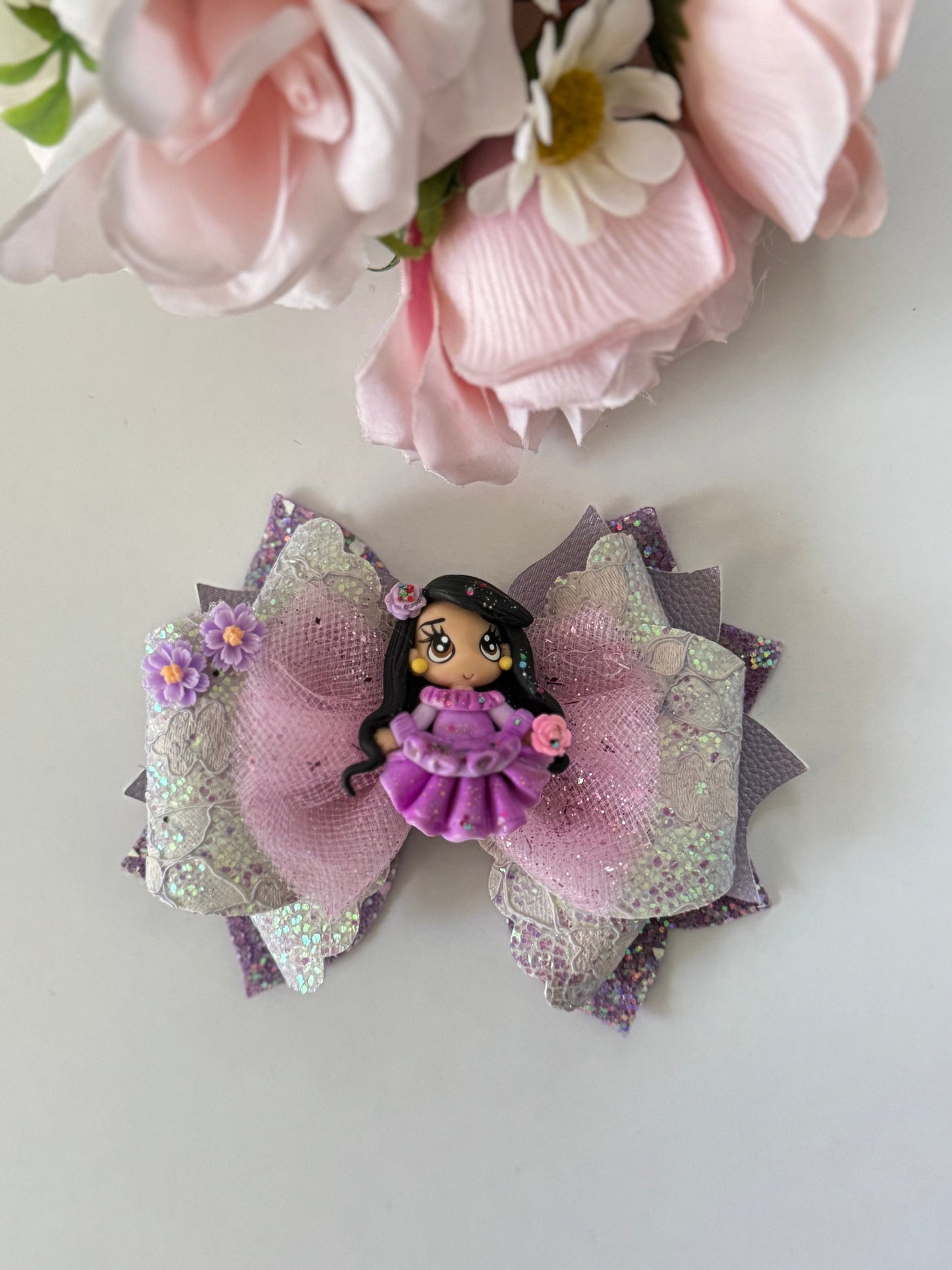 Isabela inspired bow , Characters bows, bows, Hair bow, Hair accessories, encanto bows , encanto party