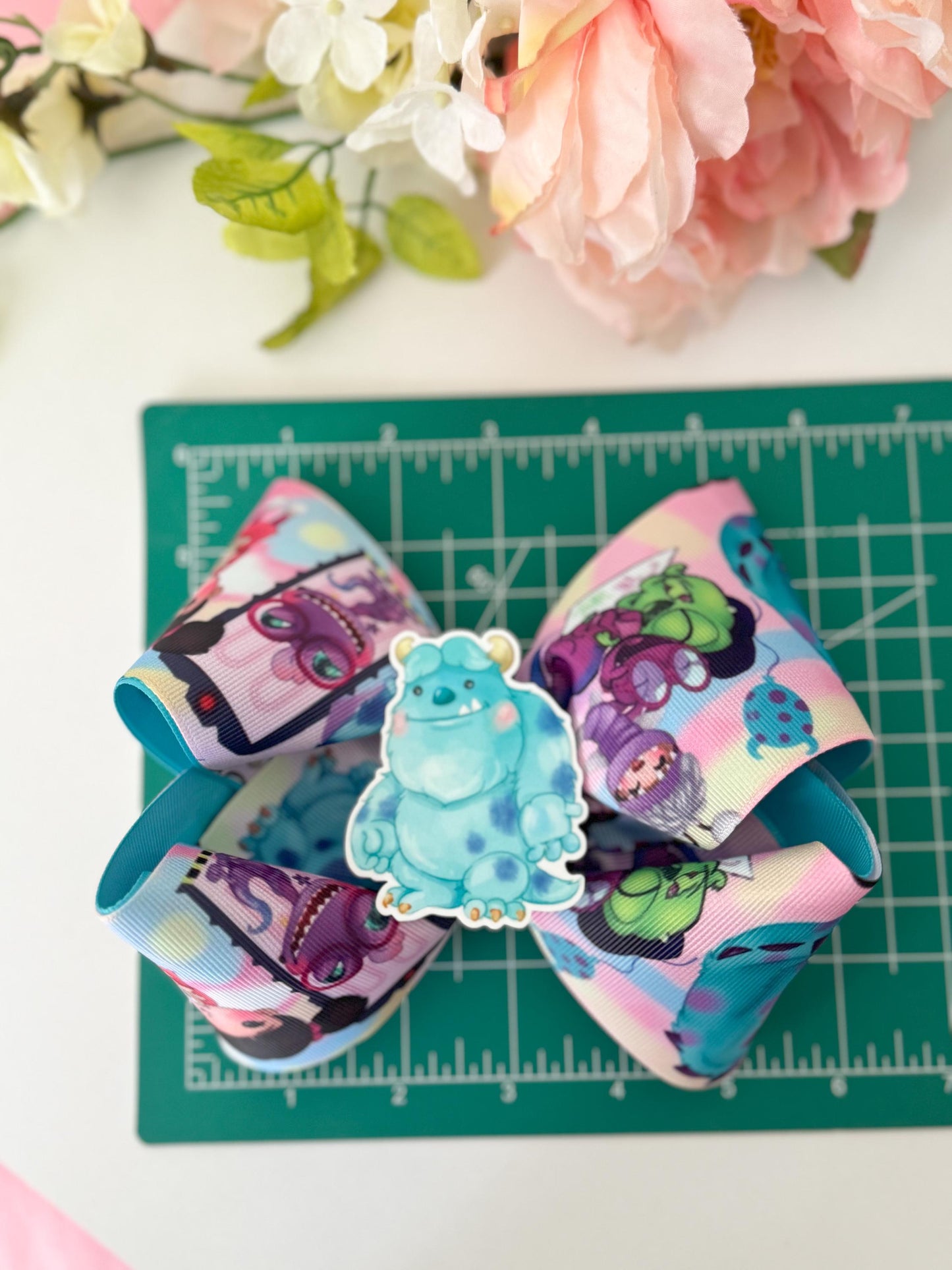 jumbo bow, monsters bow ,bow, Boutique bow for girls, Character bows, birthday party bow, boo bows