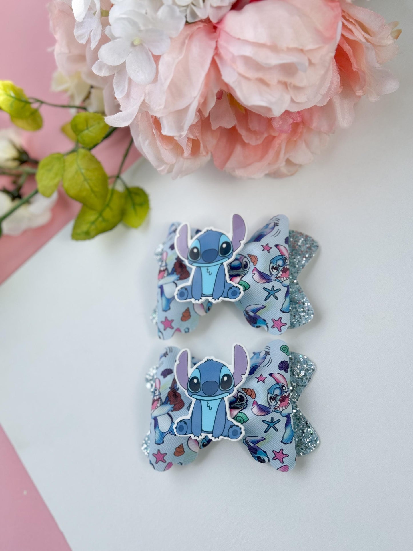 Stitch bow,Characters bows, bows, Hair bow, Hair accessories,pigtail bows birthday gift, Lazos, unique bows, handmade bows, stitch birthday