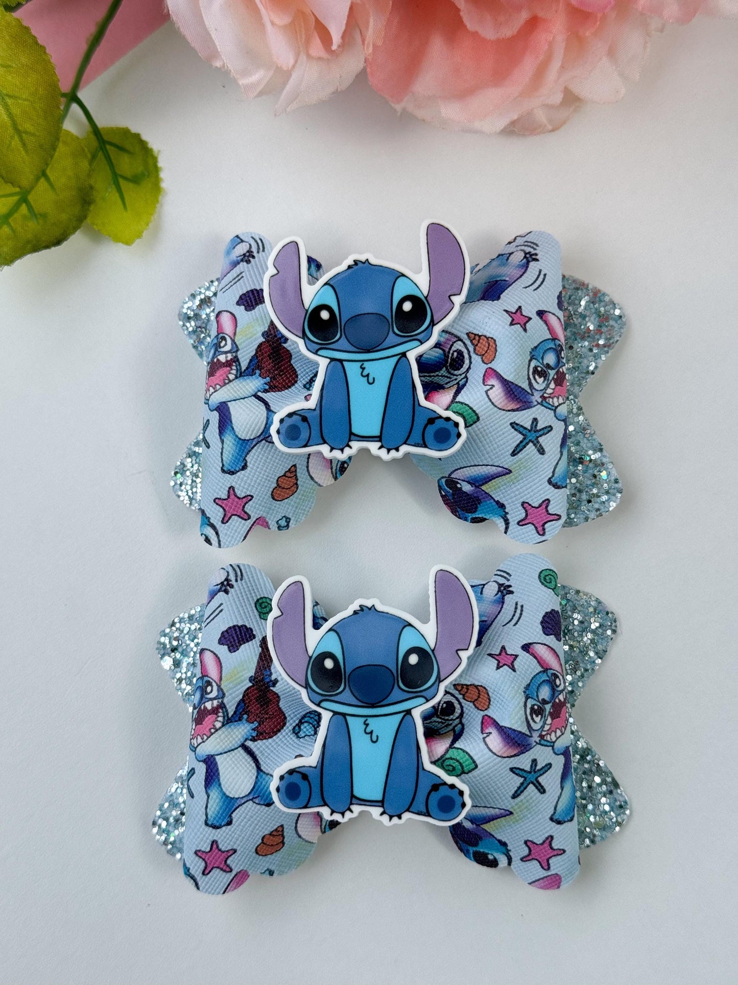 Stitch bow,Characters bows, bows, Hair bow, Hair accessories,pigtail bows birthday gift, Lazos, unique bows, handmade bows, stitch birthday