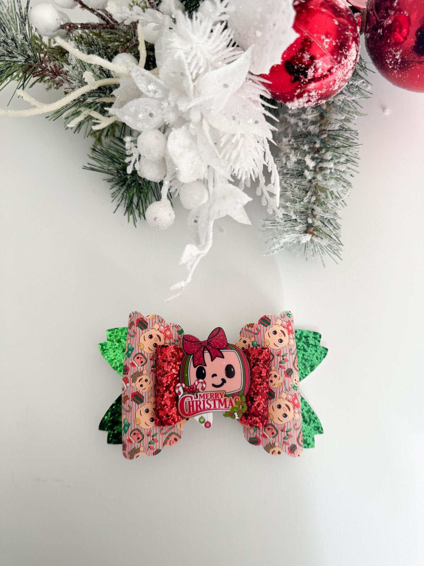 Christmas bow, Christmas handmade, Christmas gift ,bows, handmade gift for girls. Beautiful bows, lazos, Christmas present