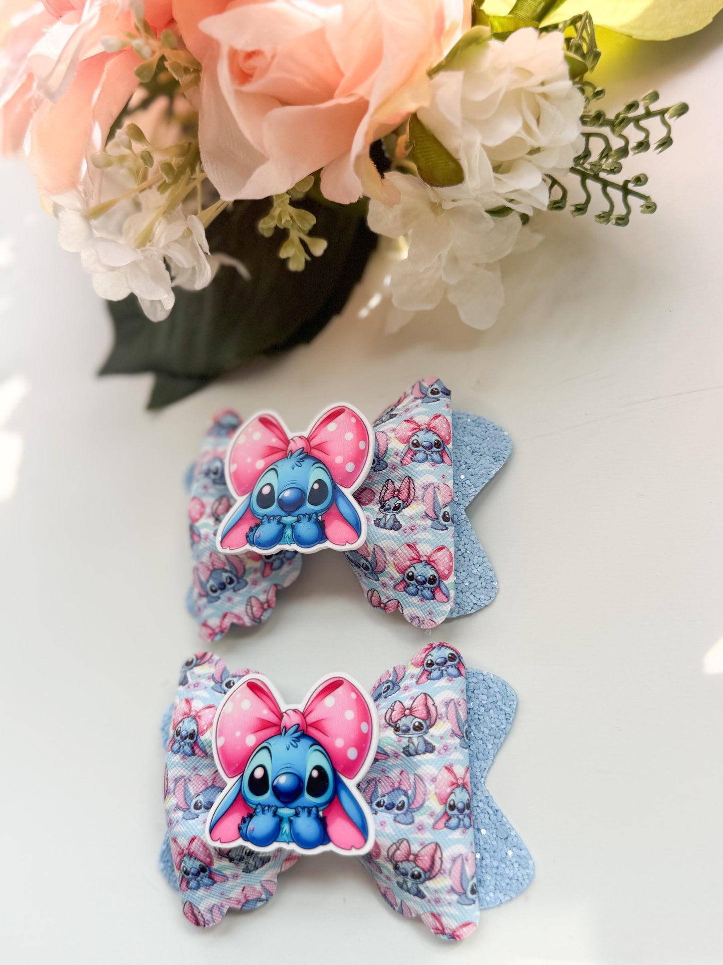 Blue alien bow set. Bows. Blue  accessories . Theme bows . Character bows . lazos,  piggies bows,  birthday accessory