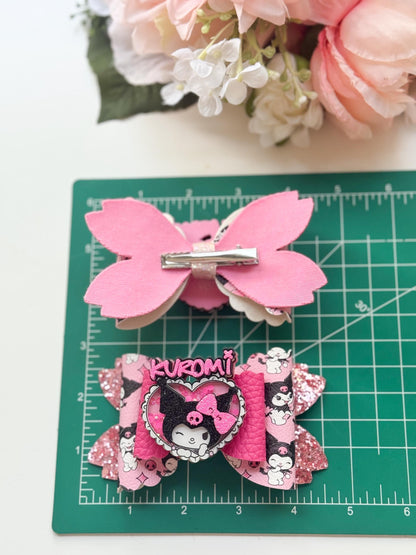 Hello cat friends  bow set. Bows. Hello cat friends bows. Theme bows . Character bows . Kitty bows , handmade accessories