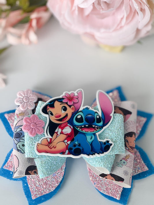 Blue Alien bow. Character bows, bows, Hair bow, Hair accessories , lilo  , accessories, handmade bows, birthday theme accessories